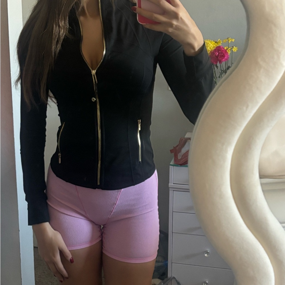 Black Zip-Up Lululemon Define jacket Jacket with Gold Accents size 4